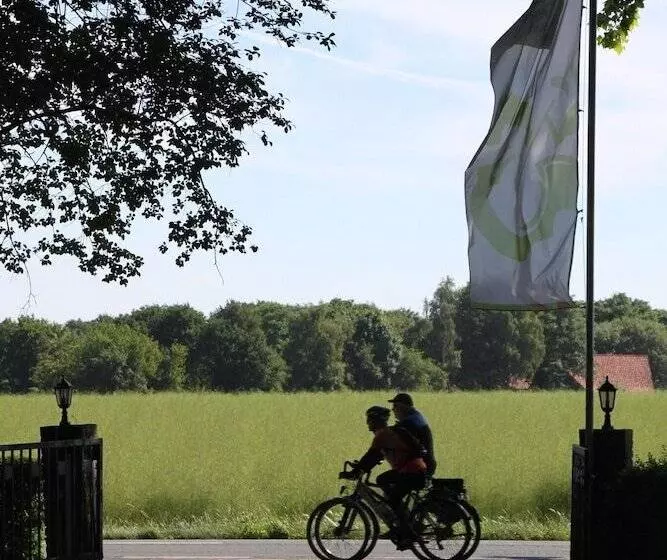 Hotelli Gastehaus Alte Schule