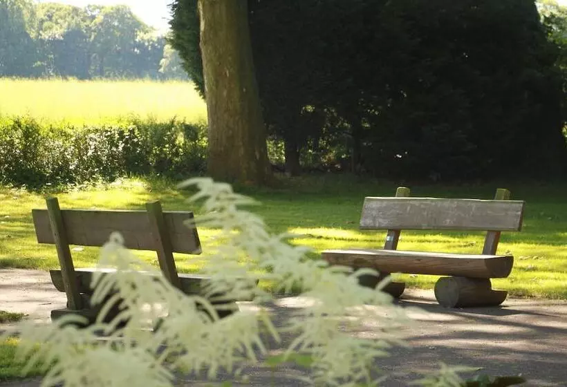 Hotelli Gastehaus Alte Schule