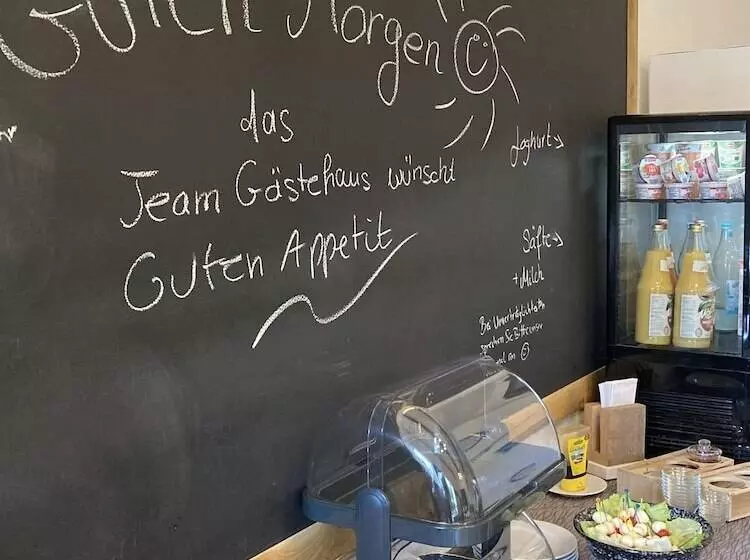 Hotelli Gastehaus Alte Schule