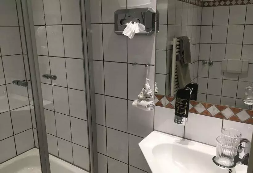 Hotelli Gastehaus Alte Schule