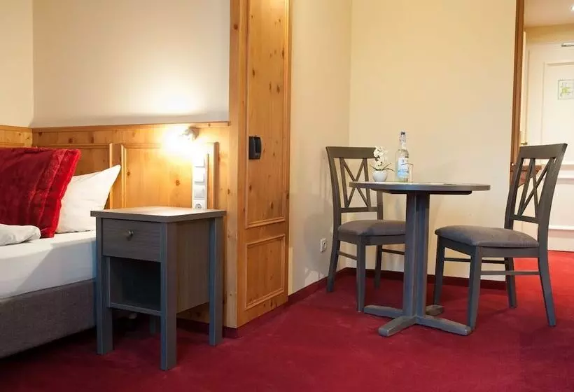 Hotelli Gastehaus Alte Schule