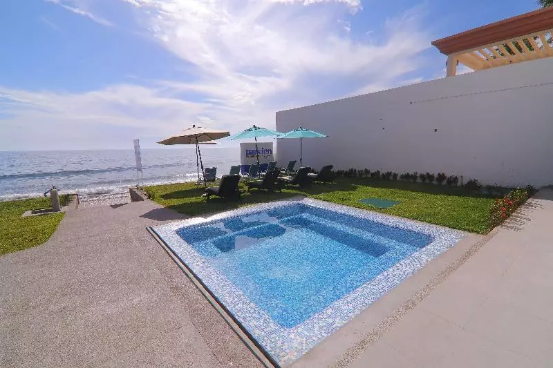 ホテル Park Inn By Radisson Mazatlan