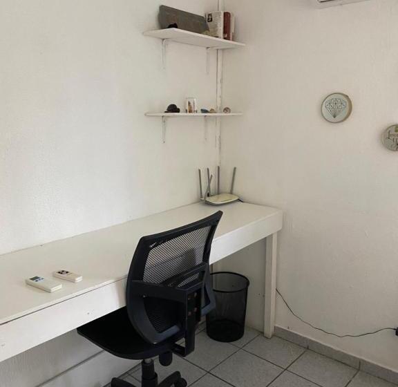 هتل Perico Azul & Surf Camp