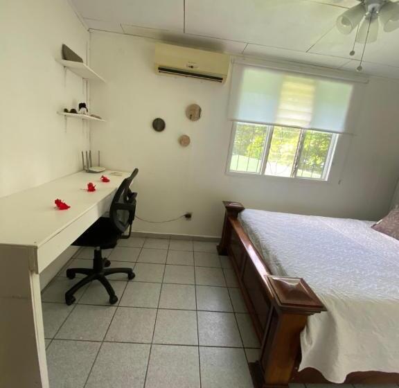 هتل Perico Azul & Surf Camp