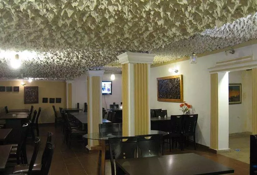 هتل Shalizar