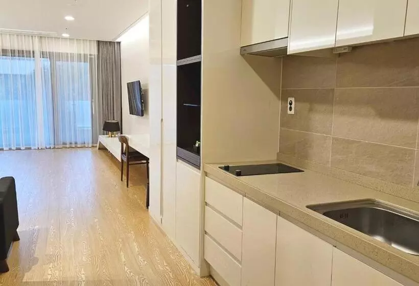 هتل The Qube Resort Jeju