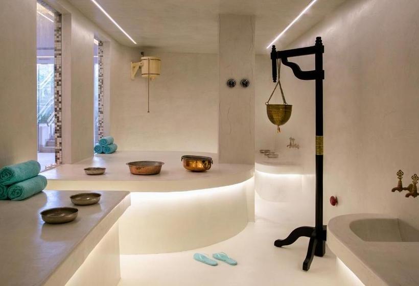 Vangelis Hotel & Suites