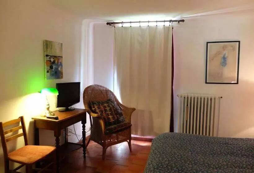 تختخواب و صبحانه Chambres D Hôtes De L Abbaye