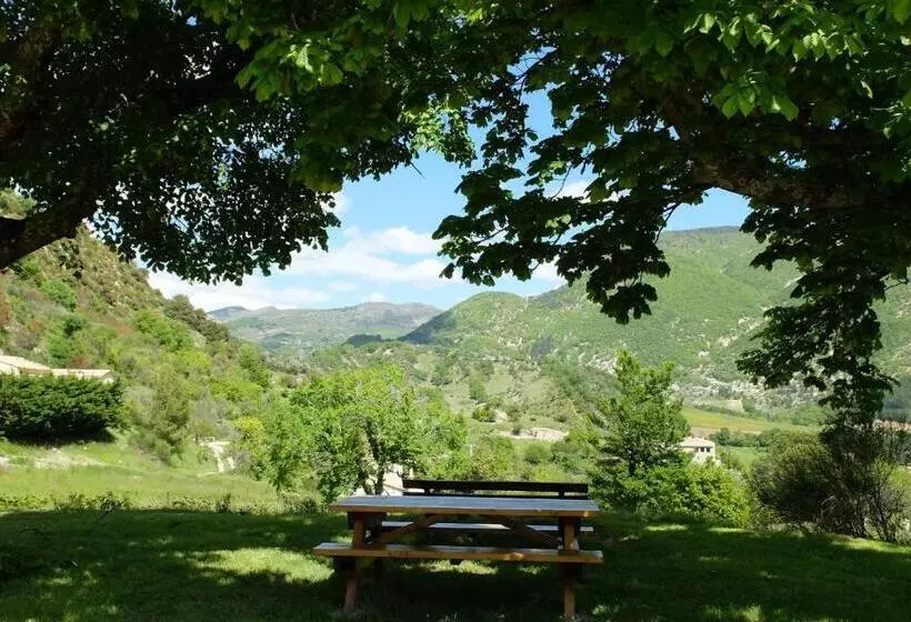 تختخواب و صبحانه Chambres D Hôtes De L Abbaye