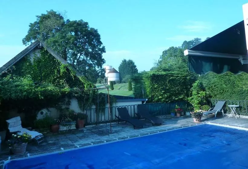 Aamiaismajoitus (B&B) Château De Briailles   Chambre D Hôtes