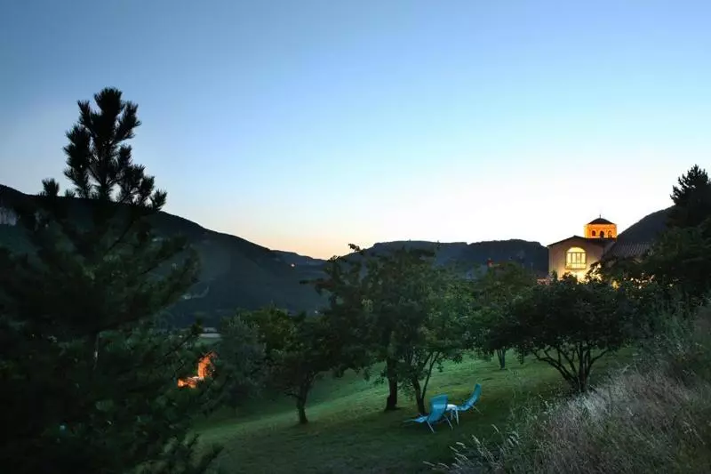 ベッドアンドブレックファースト Les Falaises