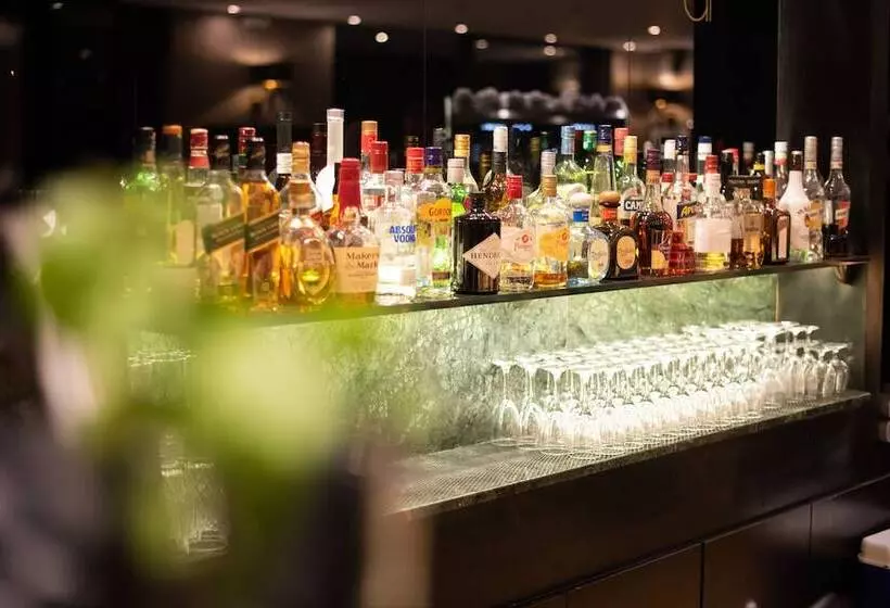 Athenian Riviera Hotel& Suites