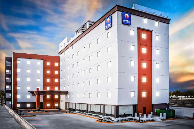 Hotel Comfort Inn & Suites Los Cabos