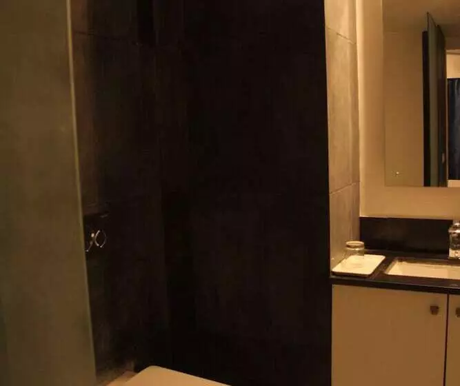 هتل Days Inn & Suites By Wyndham Bengaluru Whitefield