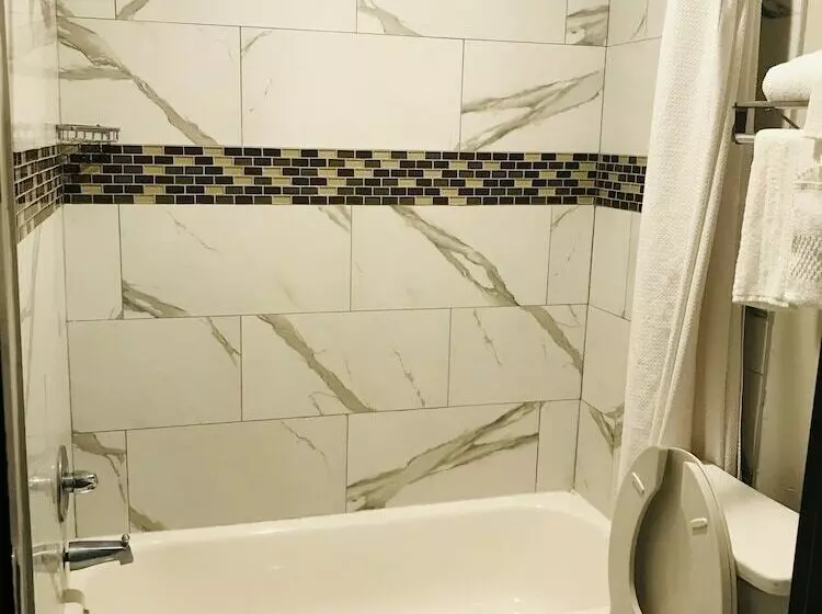 هتل Summit Inn   Houston Medical Center