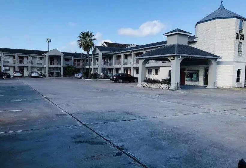 هتل Summit Inn   Houston Medical Center