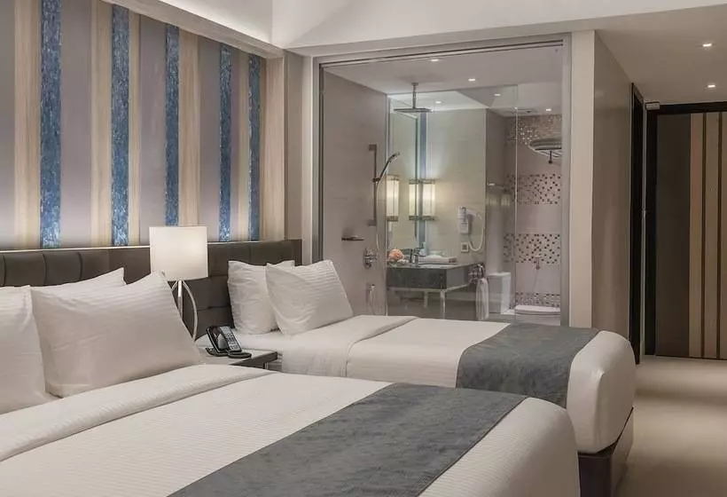 هتل Henann Palm Beach Resort