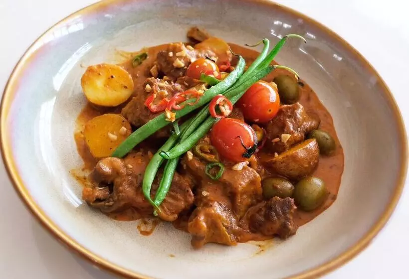 هتل Henann Palm Beach Resort