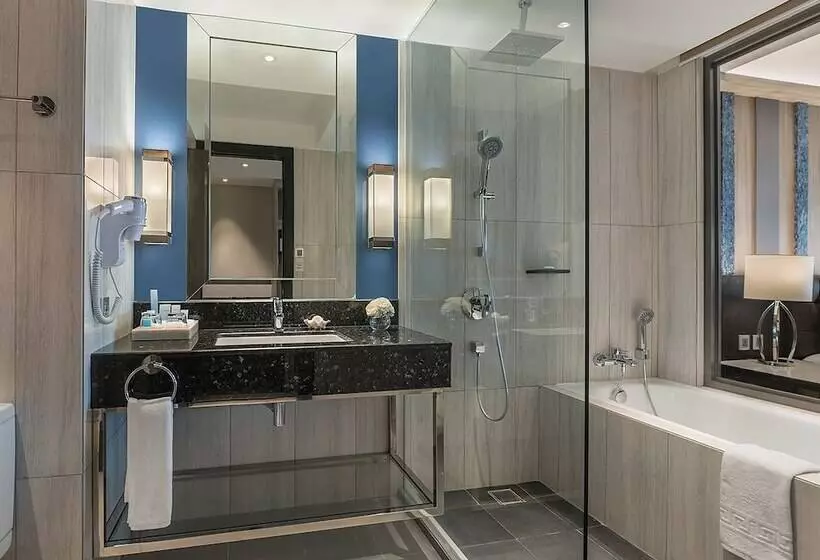 هتل Henann Palm Beach Resort