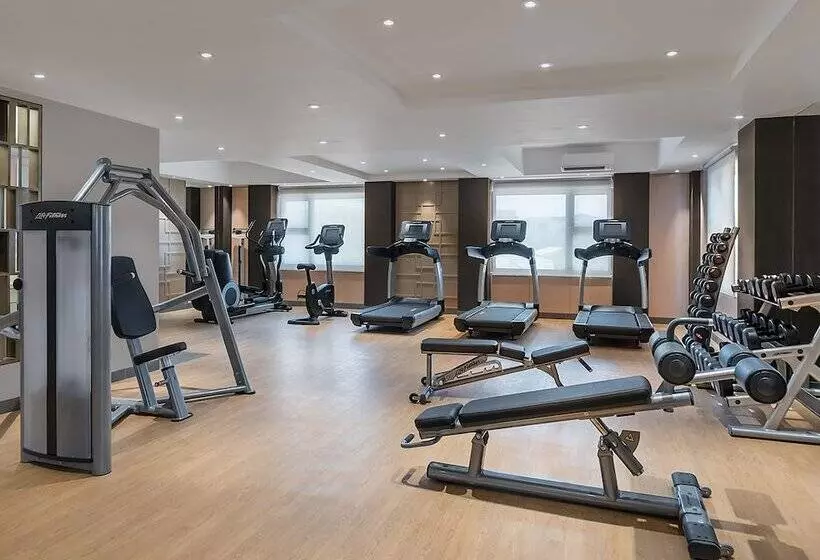 هتل Henann Palm Beach Resort