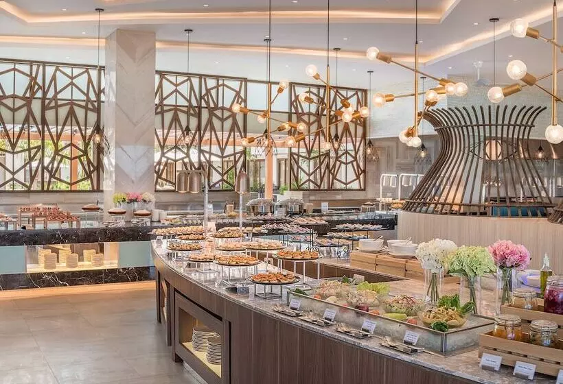 هتل Henann Palm Beach Resort