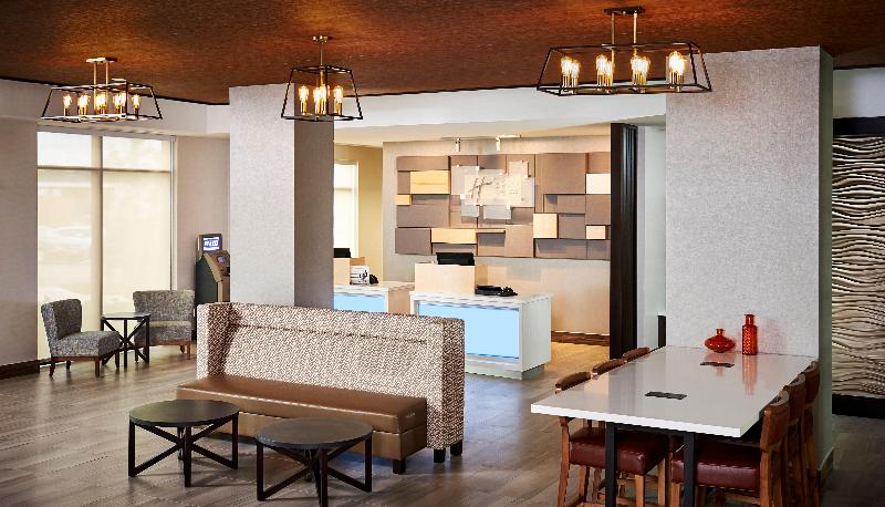 هتل Holiday Inn Express & Suites Brantford, An Ihg