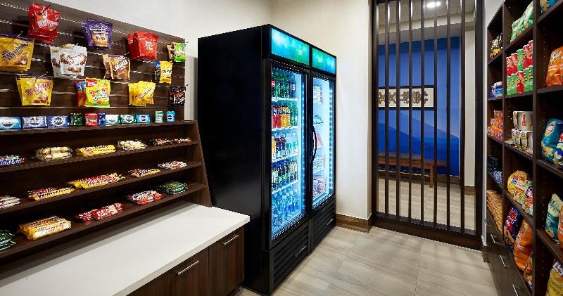 هتل Holiday Inn Express & Suites Brantford, An Ihg