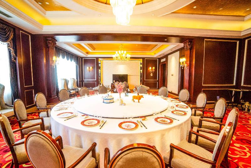 Hôtel Howard Johnson Domando Plaza Wulanchabu