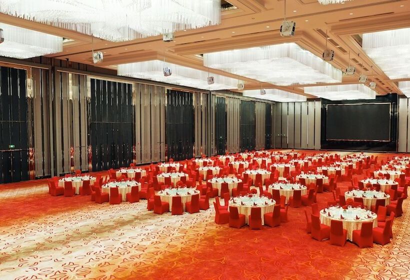 Intercontinental Guangzhou Exhibition Center, An Ihg Hotel Free Shuttle Between Hotel And Exhibiti