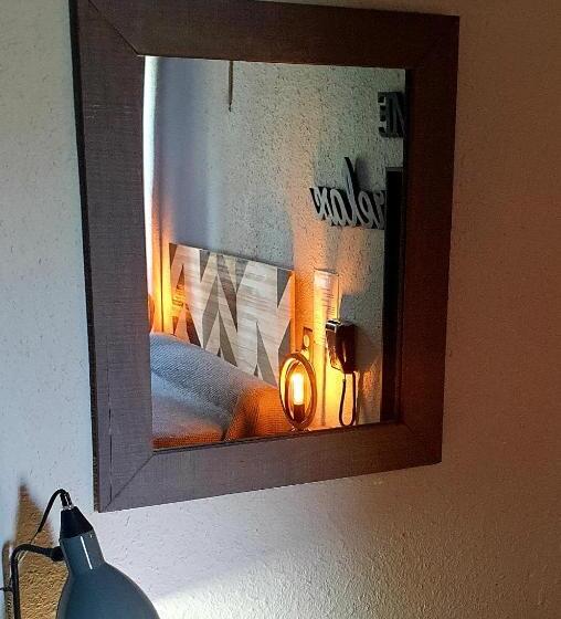 فندق L  Oustaloun