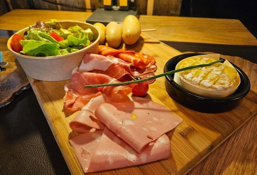 فندق L  Oustaloun