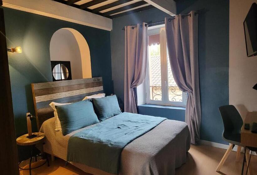 فندق L  Oustaloun