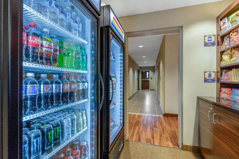 هتل Mainstay Suites St. Louis Airport