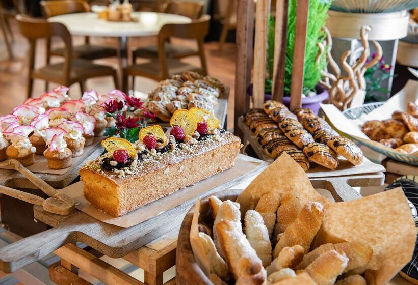 Radisson Hotel & Apartments Dammam Industry City