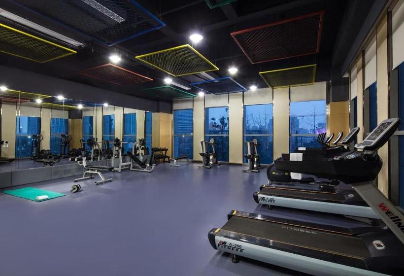 בית מלון כפרי Ramada Encore Hangzhou Aoti