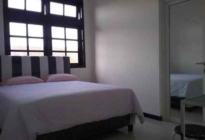 Alberg Mess Inn Semarang