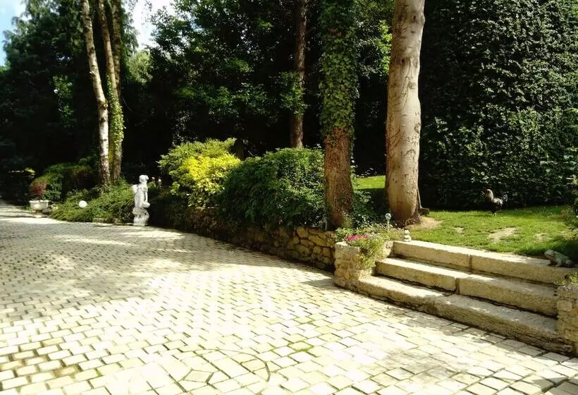 ベッドアンドブレックファースト 7 , Le Haut Montrayé