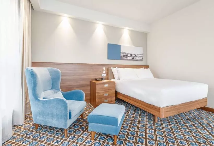 Hotelli Hampton By Hilton Oswiecim