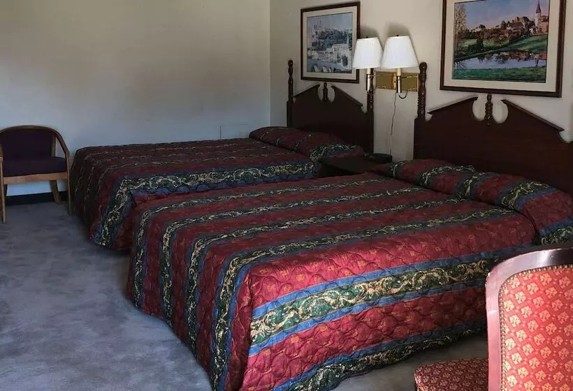 هتل Knights Inn Selma