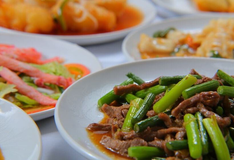 Lake Side Hotel Minatoya