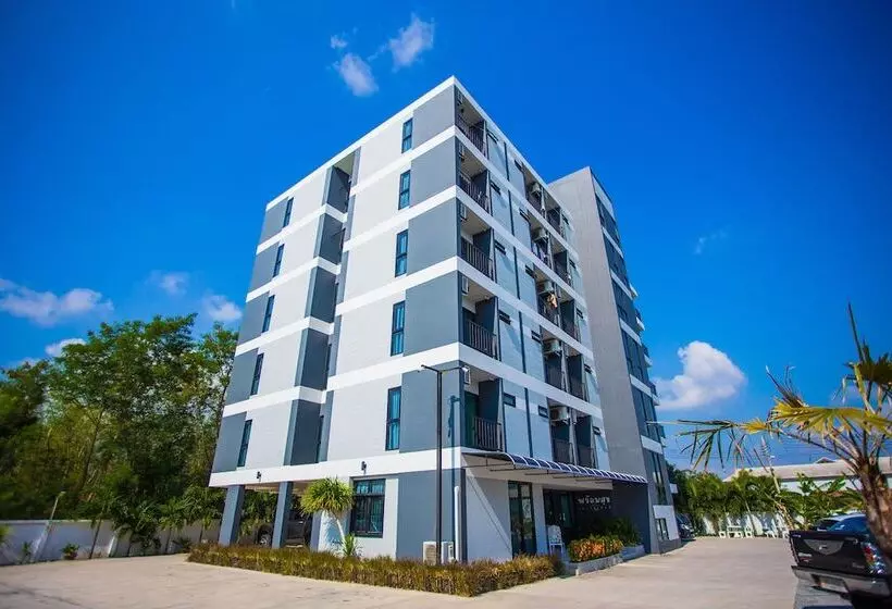 Hotelli Promsook Apartment