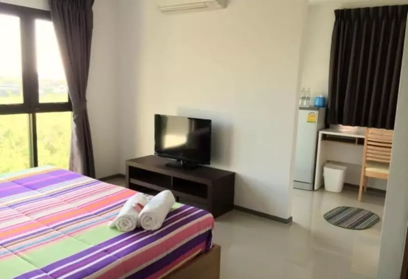 Hotelli Promsook Apartment