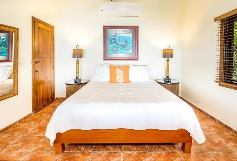 هتل Villas Nicolas Adults Only