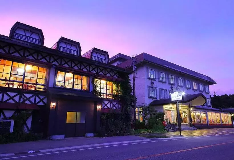 Lake Side Hotel Minatoya