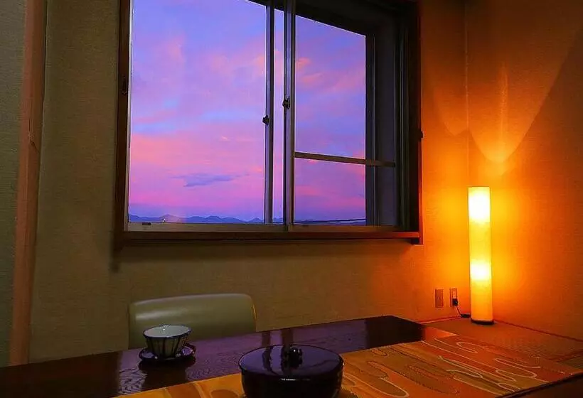 Lake Side Hotel Minatoya