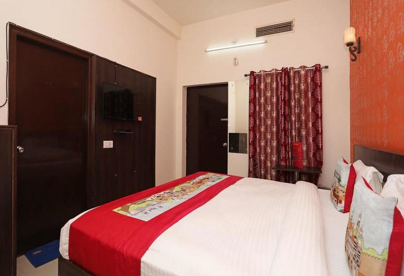 Hotel Priya