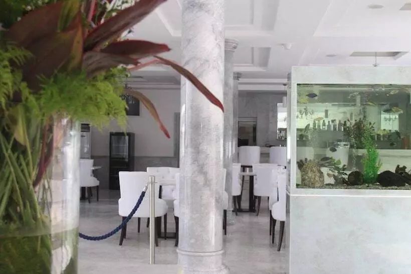 هتل Ahoefa King Salomon Garden