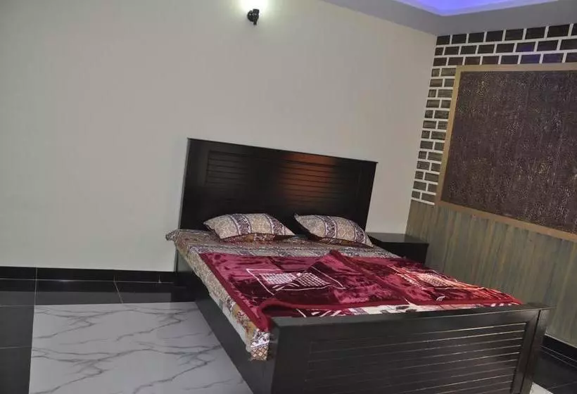 هتل Ayub Residence Bhurban