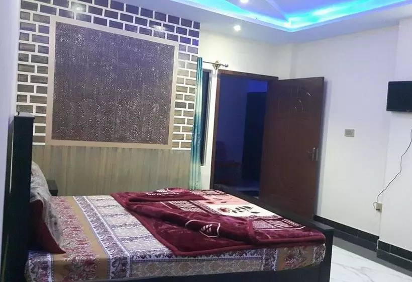 هتل Ayub Residence Bhurban