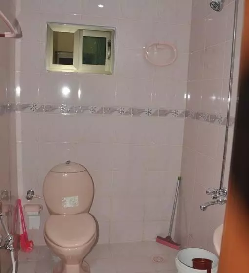 هتل Ayub Residence Bhurban